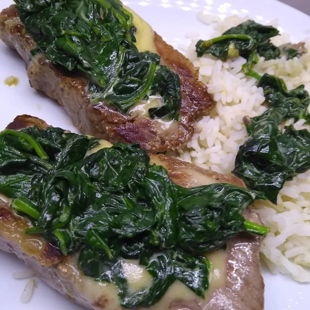bife de chorizo a a espinaca